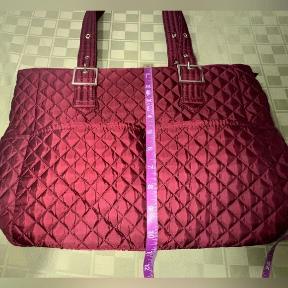 Discontinued Donna Sharp Quilted Tote with Double Handles - Picture 11 of 11